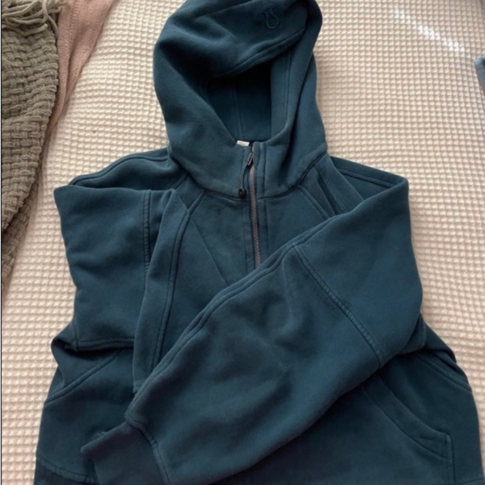 Lululemon true navy scuba